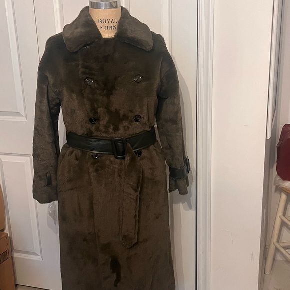 Top shop reversible borg coat 2 coats for the price of one!!! - Picture 4 of 7